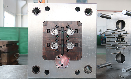 浅析3C模具智造技术的发展与前途